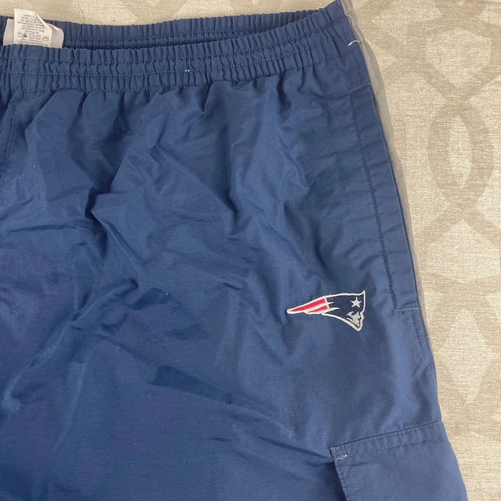 NFL New England Patriots Mens XL Navy Blue Track Cargo Pants Nylon‎ Zip Ankle